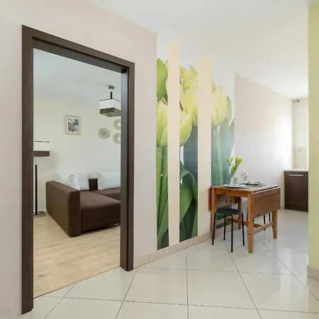 Z 2 Sypialniami W Kolobrzegu 12 Minut Spaceru Od Plazy By Renters Apartment *